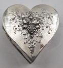Hjerteformet smykkeskrin i 800 S thumbnail