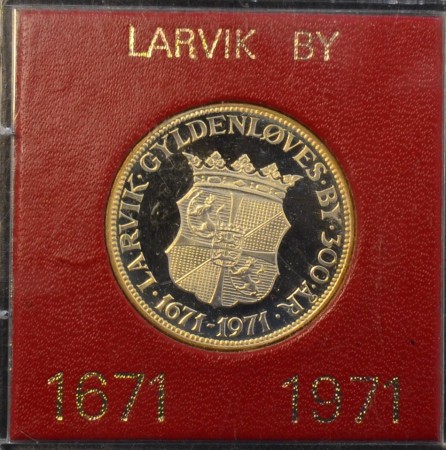 Larvik by 300 år 1971 i sølv
