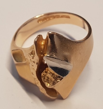 Ring i 14 K gult/hvitt gull fra Lapponia 1947 (design ring)
