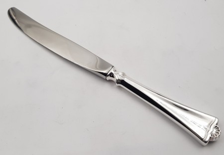 Konval: Liten spisekniv 21,8 cm med kort skaft.
